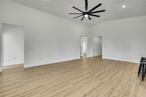 Casa en venta en Spring Hill, Florida, 4 dormitorios, 191.47 m2 № 1882743 - foto 10