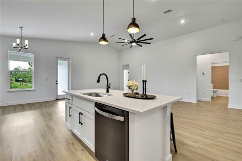 Casa en venta en Spring Hill, Florida, 4 dormitorios, 191.47 m2 № 1882743 - foto 19