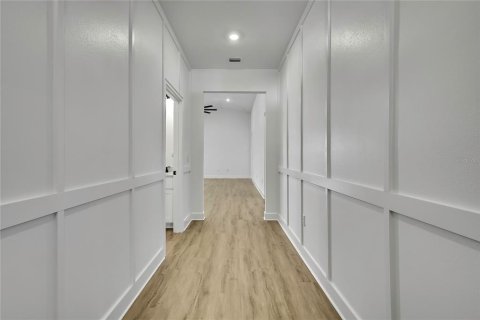 Casa en venta en Spring Hill, Florida, 4 dormitorios, 191.47 m2 № 1882743 - foto 4