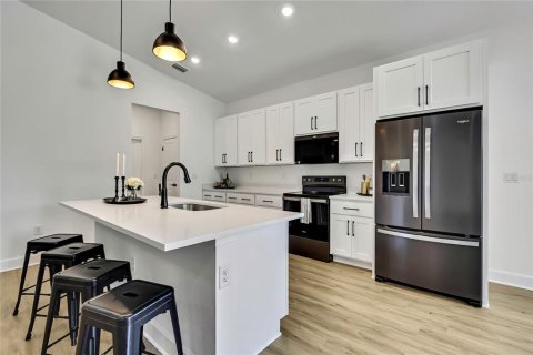 Casa en venta en Spring Hill, Florida, 4 dormitorios, 191.47 m2 № 1882743 - foto 16