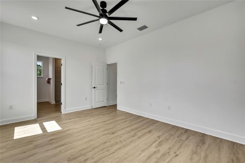 Casa en venta en Spring Hill, Florida, 4 dormitorios, 191.47 m2 № 1882743 - foto 25
