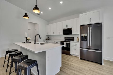 Casa en venta en Spring Hill, Florida, 4 dormitorios, 191.47 m2 № 1882743 - foto 13