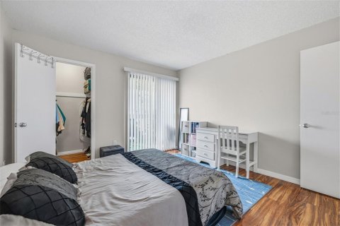 Condo in Palm Harbor, Florida, 3 bedrooms  № 2206531 - photo 18