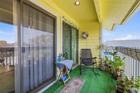 Condo in Palm Harbor, Florida, 3 bedrooms  № 2206531 - photo 23