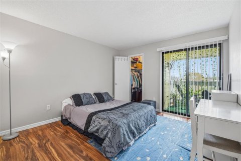Condo in Palm Harbor, Florida, 3 bedrooms  № 2206531 - photo 17