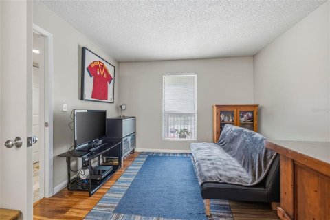 Condo in Palm Harbor, Florida, 3 bedrooms  № 2206531 - photo 19