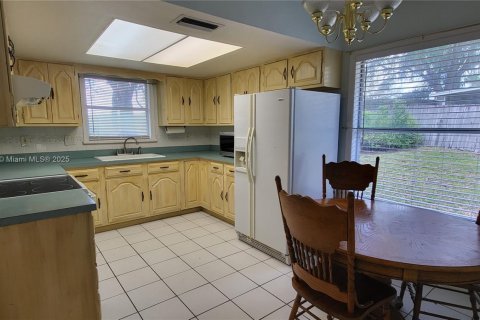 House in DeLand, Florida 3 bedrooms, 206.99 sq.m. № 1738768 - photo 15