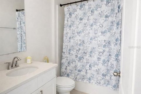 House in Winter Haven, Florida 3 bedrooms, 132.39 sq.m. № 2208290 - photo 9