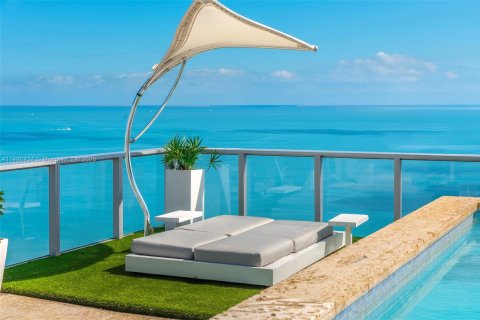 Condo in Miami Beach, Florida, 3 bedrooms  № 1864656 - photo 27