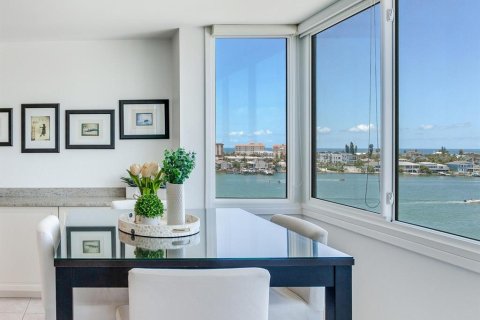 Купить кондоминиум в Клируотер, Флорида 6 комнат, 125.42м2, № 1831677 - фото 11