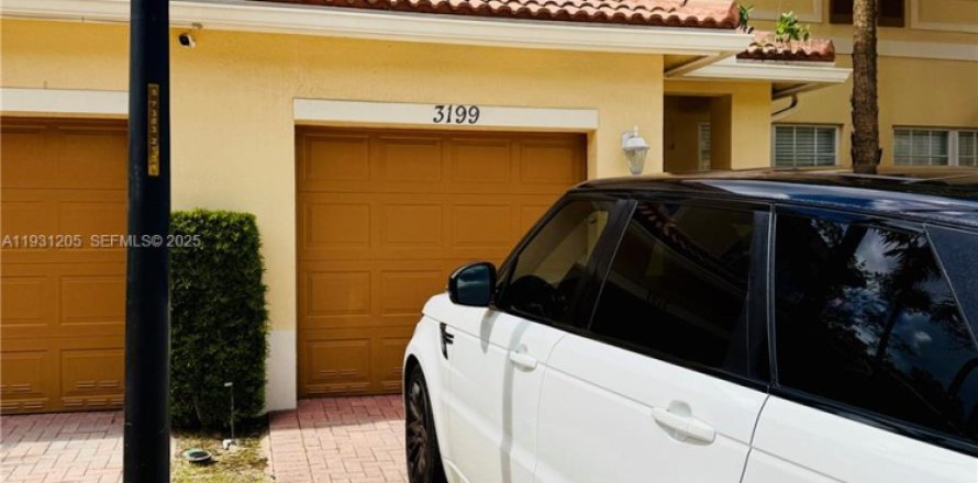 Touwnhouse à Oakland Park, Floride 3 chambres, 140.65 m2 № 2034911