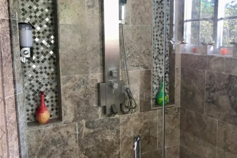 Touwnhouse à vendre à Oakland Park, Floride: 3 chambres, 140.65 m2 № 2034911 - photo 10