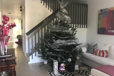 Touwnhouse à vendre à Oakland Park, Floride: 3 chambres, 140.65 m2 № 2034911 - photo 3