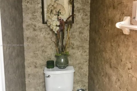 Touwnhouse à vendre à Oakland Park, Floride: 3 chambres, 140.65 m2 № 2034911 - photo 7