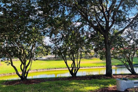 Touwnhouse à vendre à Oakland Park, Floride: 3 chambres, 140.65 m2 № 2034911 - photo 19