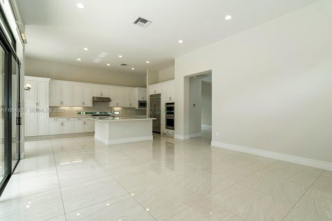 Casa en venta en Delray Beach, Florida, 5 dormitorios, 444.35 m2 № 2010764 - foto 20