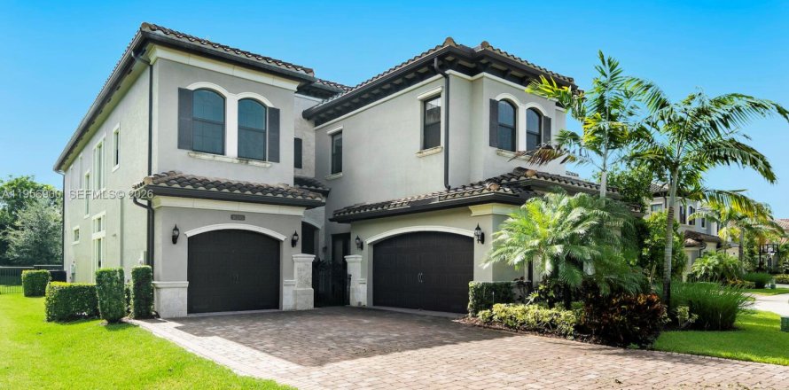 Casa en Delray Beach, Florida 5 dormitorios, 444.35 m2 № 2010764