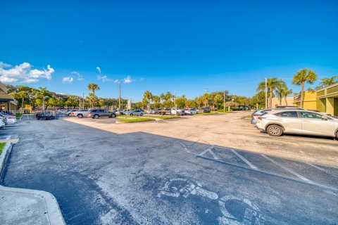 Commercial property in Hollywood, Florida № 2053951 - photo 20