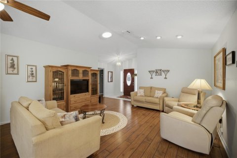Villa ou maison à vendre à Leesburg, Floride: 3 chambres, 149.02 m2 № 2404330 - photo 8