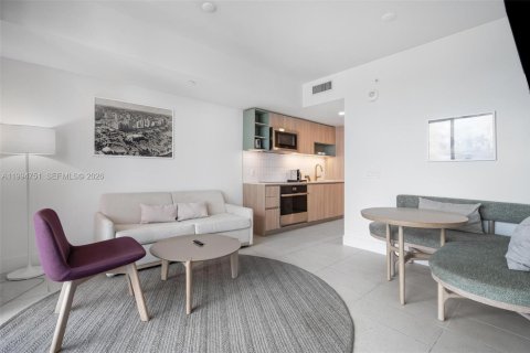 Condo in Miami, Florida, 1 bedroom  № 2181469 - photo 15