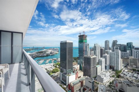 Condo in Miami, Florida, 1 bedroom  № 2181469 - photo 10