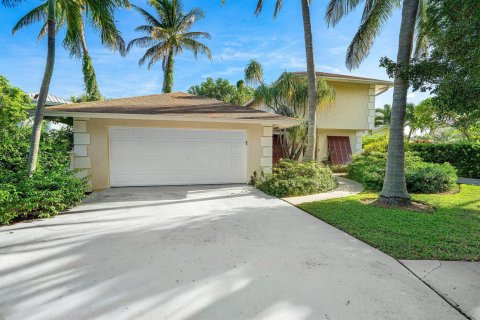 Villa ou maison à Juno Beach, Floride 3 chambres, 155.24 m2 № 2407606