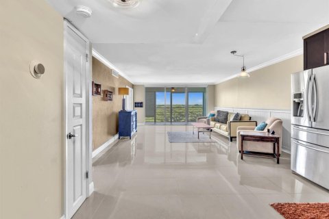 Condominio en venta en Pompano Beach, Florida, 3 dormitorios, 129.13 m2 № 2266204 - foto 13