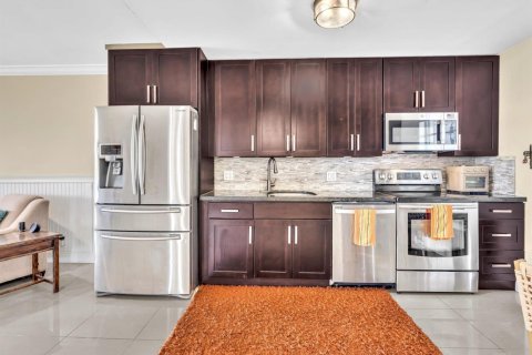 Condominio en venta en Pompano Beach, Florida, 3 dormitorios, 129.13 m2 № 2266204 - foto 14