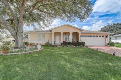 House in Ocala, Florida 3 bedrooms, 172.33 sq.m. № 1884821 - photo 1