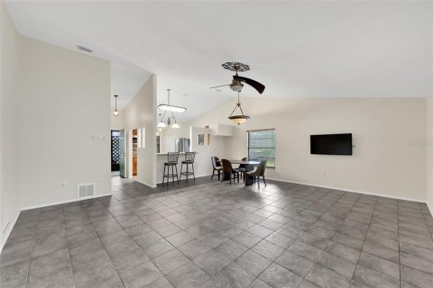 House in Sarasota, Florida 2 bedrooms, 111.85 sq.m. № 2142709 - photo 20