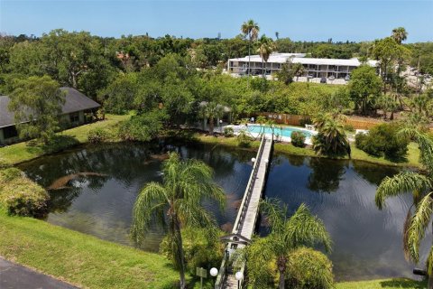House in Sarasota, Florida 2 bedrooms, 111.85 sq.m. № 2142709 - photo 28