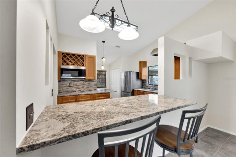 House in Sarasota, Florida 2 bedrooms, 111.85 sq.m. № 2142709 - photo 19