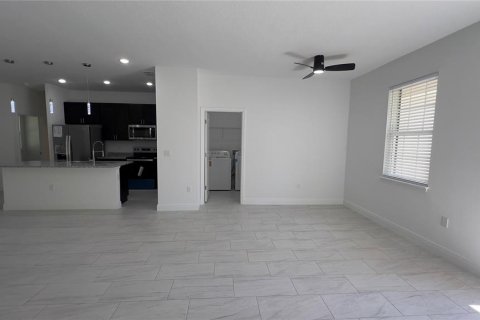 Casa en alquiler en Ocala, Florida, 4 dormitorios, 162.58 m2 № 1722088 - foto 4
