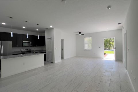 Casa en alquiler en Ocala, Florida, 4 dormitorios, 162.58 m2 № 1722088 - foto 6