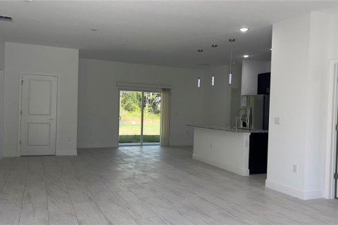Casa en alquiler en Ocala, Florida, 4 dormitorios, 162.58 m2 № 1722088 - foto 3