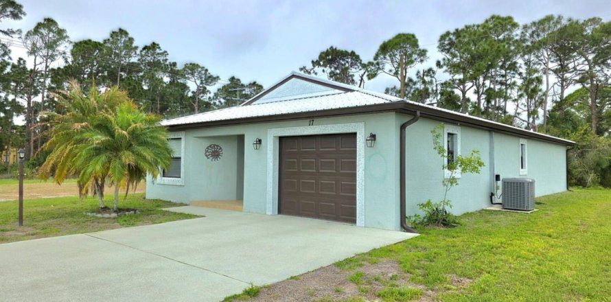House in St. Lucie, Florida 2 bedrooms, 137.68 sq.m. № 2245570