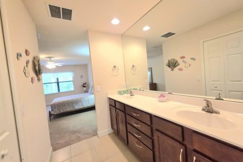 House in St. Lucie, Florida 2 bedrooms, 137.68 sq.m. № 2245570 - photo 16