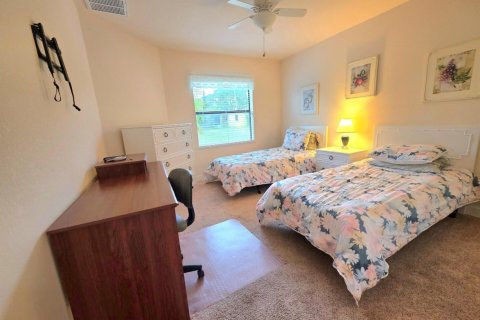 House in St. Lucie, Florida 2 bedrooms, 137.68 sq.m. № 2245570 - photo 21