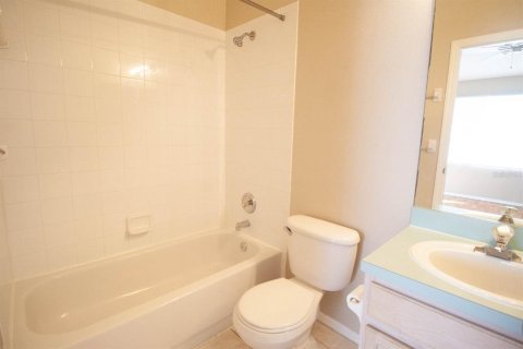 Touwnhouse à louer à Bradenton, Floride: 2 chambres, 100.33 m2 № 2421876 - photo 4
