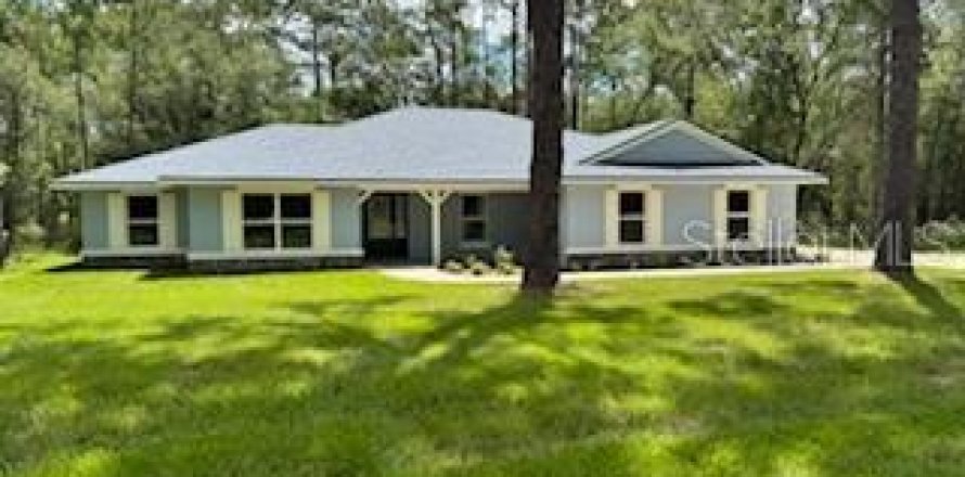 House in Citrus Springs, Florida 4 bedrooms, 203.27 sq.m. № 1809944