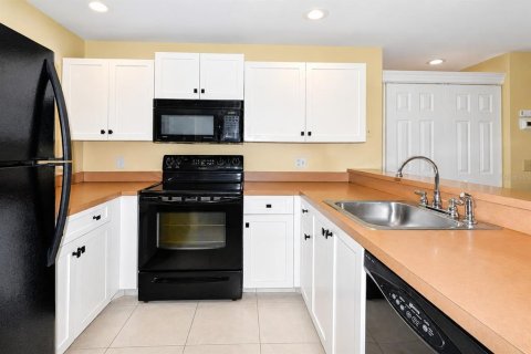Condo in Punta Gorda, Florida, 2 bedrooms № 2232267 - photo 5