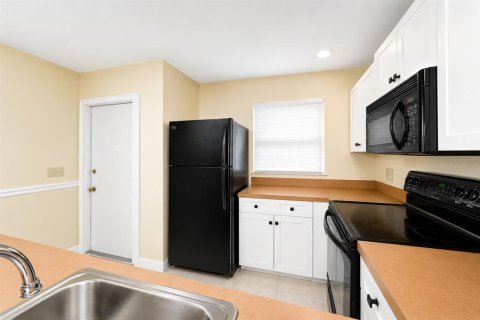 Condo in Punta Gorda, Florida, 2 bedrooms № 2232267 - photo 6