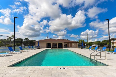 Condo in Punta Gorda, Florida, 2 bedrooms № 2232267 - photo 21