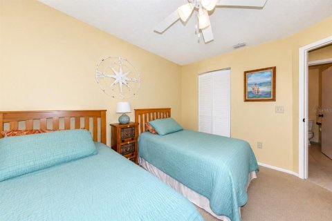 Condo in Punta Gorda, Florida, 2 bedrooms № 2232267 - photo 15