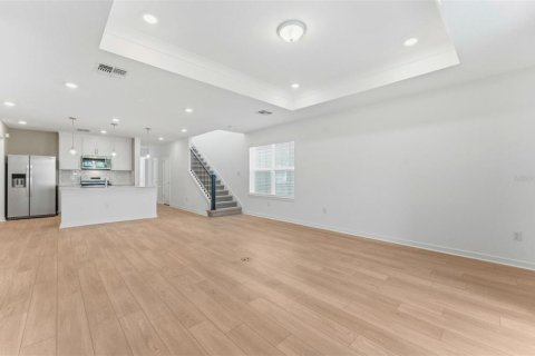 Купить виллу или дом в Аполло-Бич, Флорида 9 комнат, 213.12м2, № 2208010 - фото 8