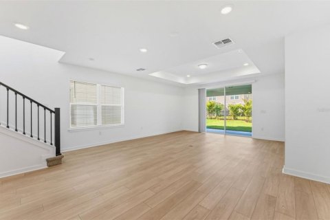 Купить виллу или дом в Аполло-Бич, Флорида 9 комнат, 213.12м2, № 2208010 - фото 7