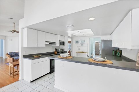 House in Englewood, Florida 3 bedrooms, 193.05 sq.m. № 1775395 - photo 23