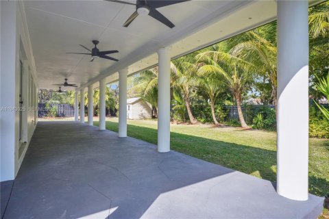 Casa en venta en Palmetto Bay, Florida, 5 dormitorios, 210.52 m2 № 2002225 - foto 28