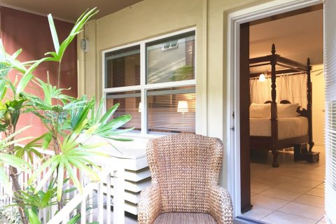 Condo in Miami Beach, Florida № 1958391 - photo 1