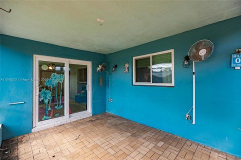 Villa ou maison à vendre à Sunrise, Floride: 2 chambres, 116.78 m2 № 1951128 - photo 24